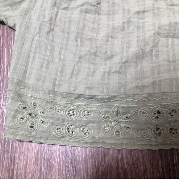 American Eagle Sage Green Eyelet Lace Square Neck Crop Top | Puff Sleeves M - Picture 4 of 7